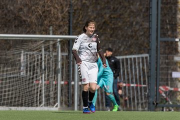 Bild 41 - B-Juniorinnen St.Pauli - C-Juniorinnen SV Steinhorst : Ergebnis: 1:2